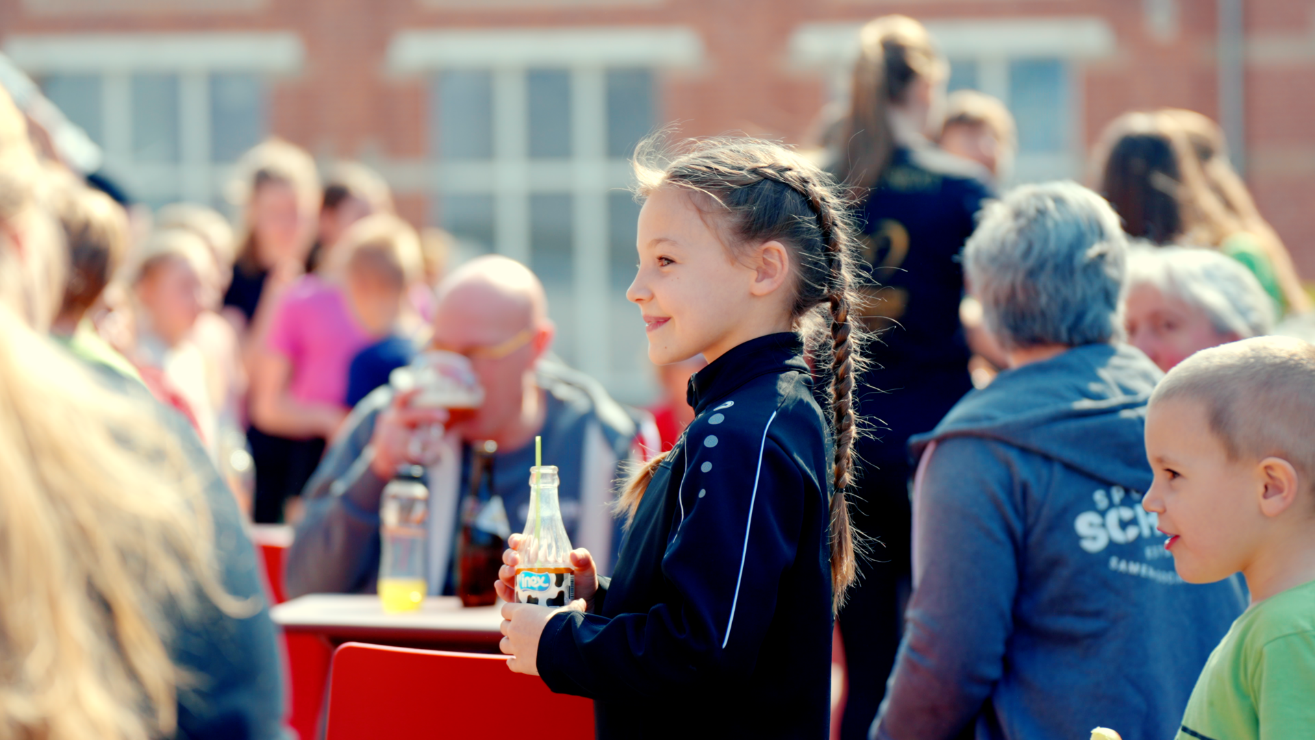 Kind Sportwijk Schotte Kind op terras Sportwijk